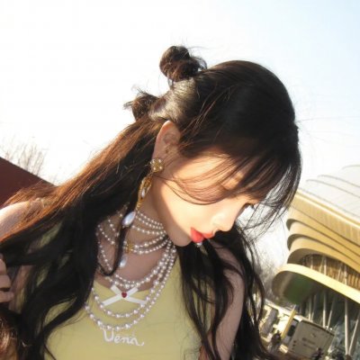 爱长颈鹿的女人